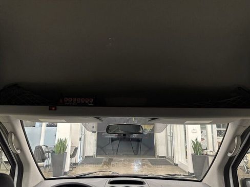 Used 2011 Ford Transit Connect XLT image 36