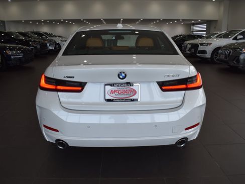 Used 2024 BMW 330i xDrive Sedan w/ Convenience Package AWD/4WD image 6