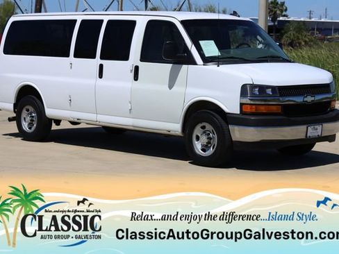 Used 2017 Chevrolet Express 3500 LT w/ LT Preferred Equipment Group image 1