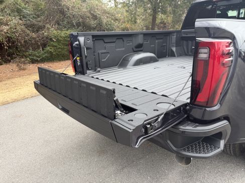 New 2026 GMC Sierra 3500 Denali w/ Denali Reserve Package AWD/4WD image 14
