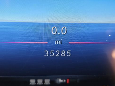 Used 2023 Mercedes-Benz GLC 300 GLC 300 image 31