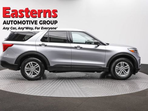Used 2024 Ford Explorer 4WD image 4