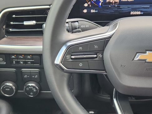 Used 2025 Chevrolet Tahoe LS RWD image 27