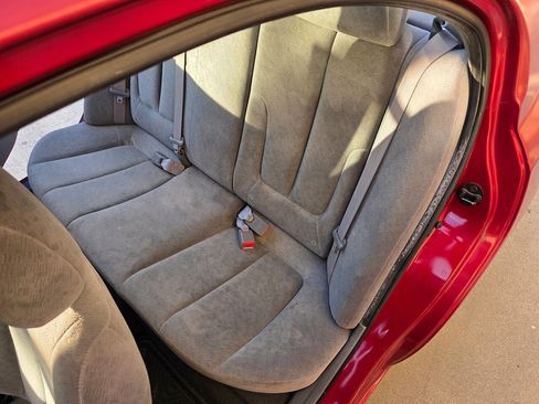 Used 2005 Hyundai Elantra GLS image 16