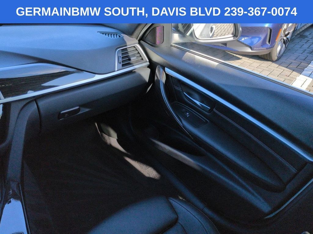 Used 2017 BMW 330i xDrive Sedan AWD/4WD image 19