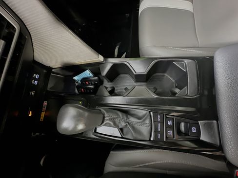 Used 2025 Toyota Camry SE w/ Convenience Package FWD image 25