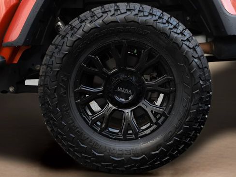 Used 2021 Jeep Gladiator Overland AWD/4WD image 48