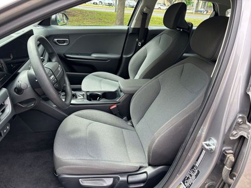 Used 2025 Kia K4 FWD image 31