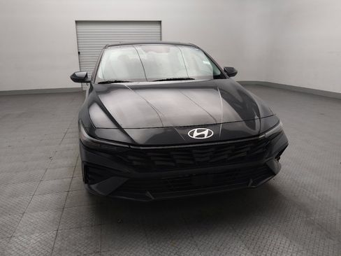 Used 2025 Hyundai Elantra SEL FWD image 14