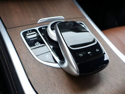 Used 2022 Mercedes-Benz G 550 image 32
