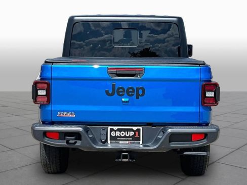 Used 2024 Jeep Gladiator Sport AWD/4WD image 6
