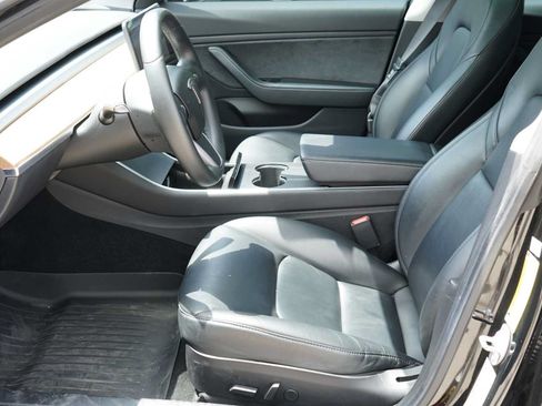 Used 2019 Tesla Model 3 Long Range RWD image 9
