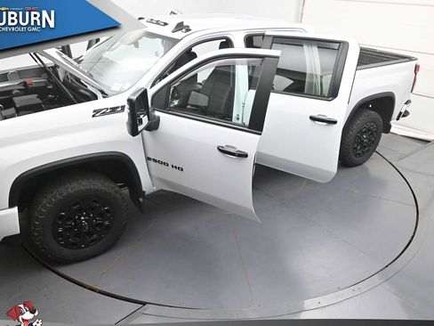 Used 2024 Chevrolet Silverado 2500 LT w/ Z71 Sport Edition AWD/4WD image 38