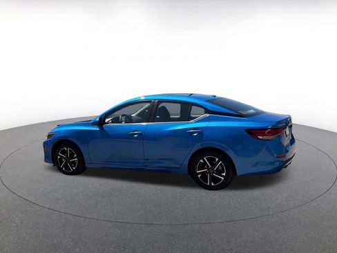 Used 2025 Nissan Sentra SV image 10