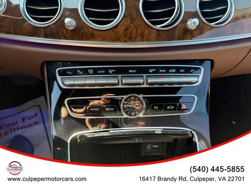 Used 2018 Mercedes-Benz E 300 4MATIC image 24