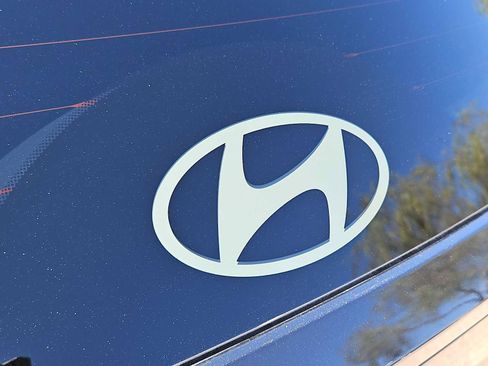 Used 2025 Hyundai Tucson SEL FWD image 11