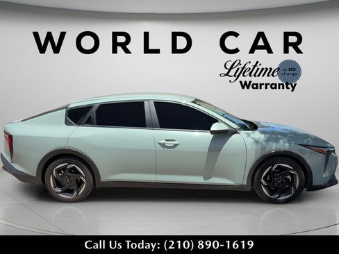 Used 2025 Kia K4 EX FWD image 3