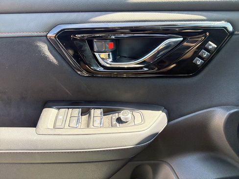 Used 2026 Subaru Forester Touring AWD/4WD image 19