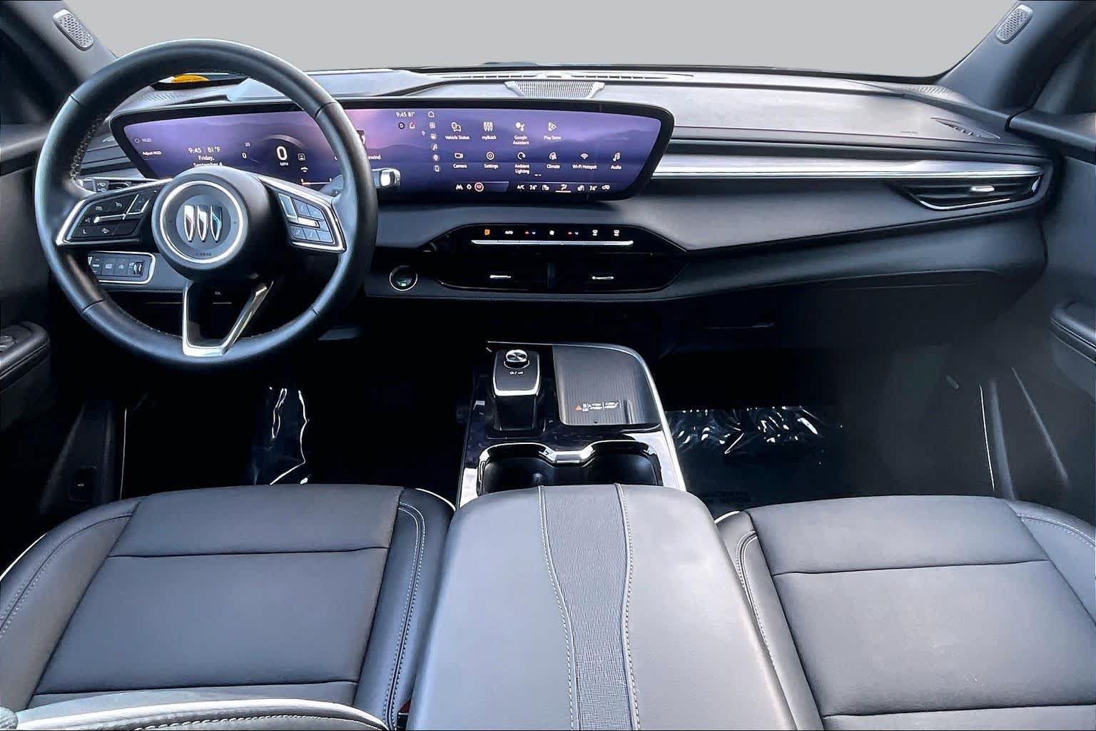Used 2025 Buick Enclave Preferred w/ Power Package FWD image 14