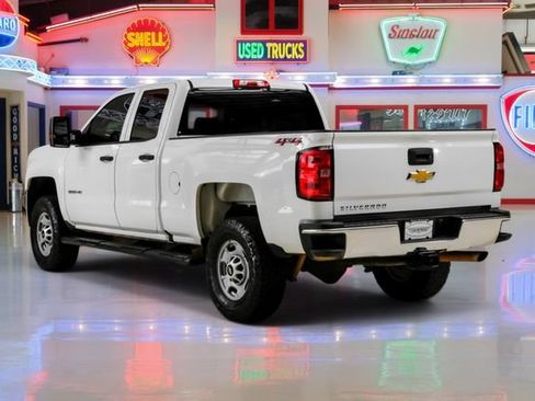 Used 2019 Chevrolet Silverado 2500 W/T AWD/4WD image 4