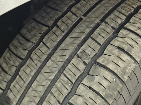 Used 2018 Ford Edge SEL w/ Equipment Group 201A image 58