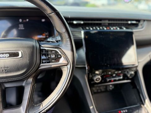 Used 2021 Jeep Grand Cherokee L Overland w/ Advanced Protech Group III image 8