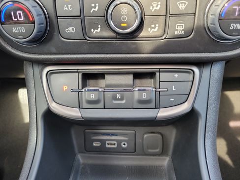 Used 2024 GMC Terrain AT4 w/ Tech Package AWD/4WD image 24