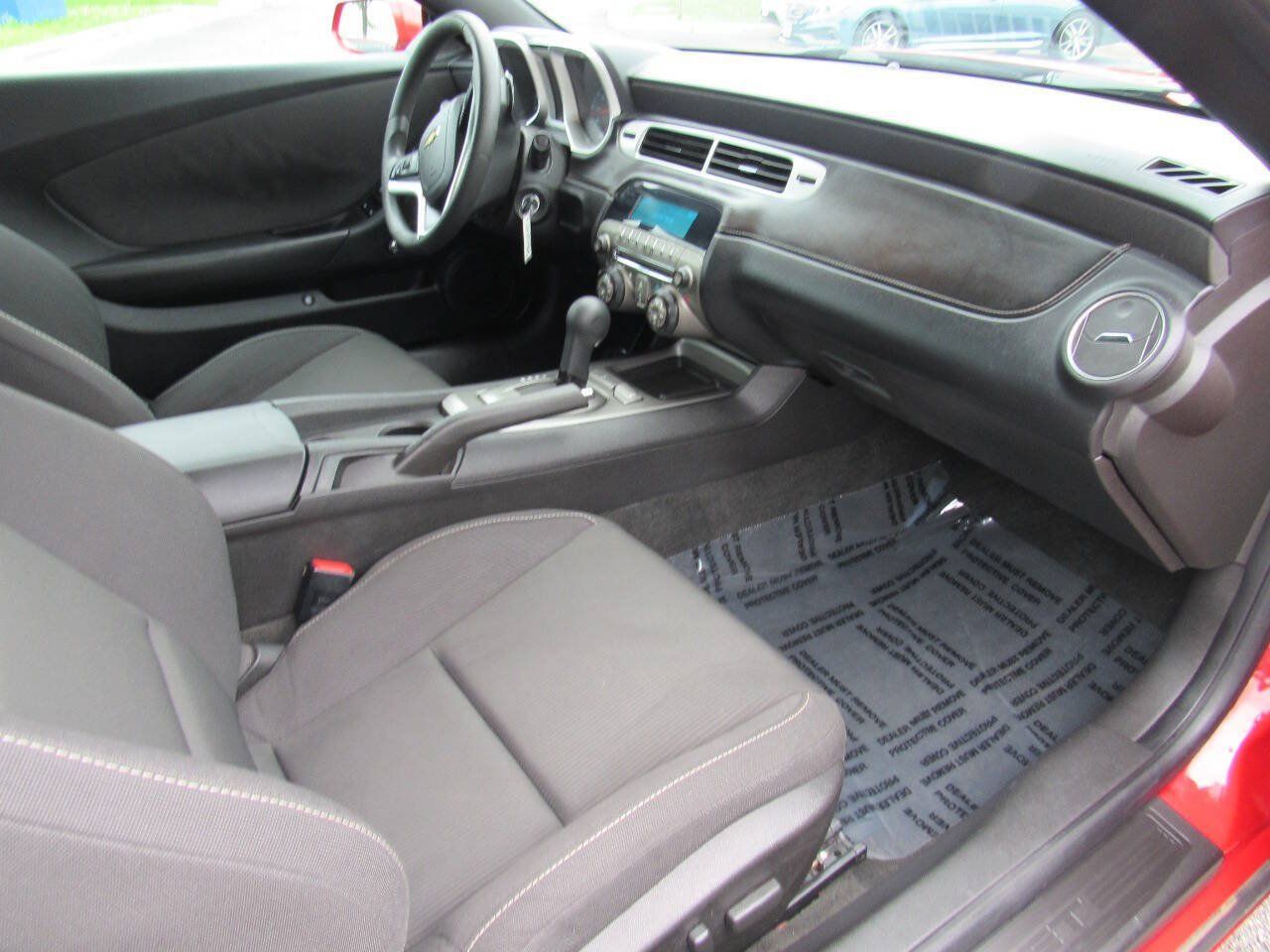Used 2012 Chevrolet Camaro LT RWD image 33