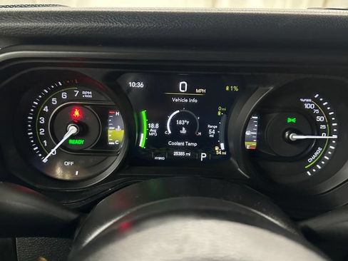 Used 2024 Jeep Wrangler Unlimited w/ Convenience Group AWD/4WD image 17