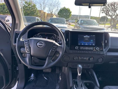 Used 2025 Nissan Frontier S image 22