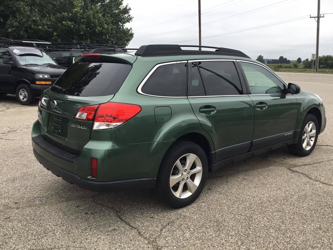 Used 2014 Subaru Outback 2.5i Limited AWD/4WD image 6