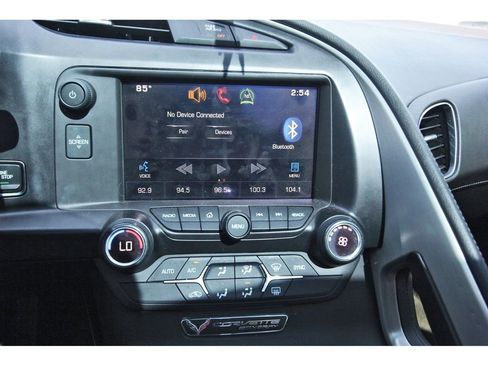 Used 2015 Chevrolet Corvette Stingray Coupe image 9