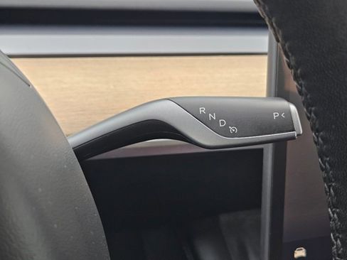 Used 2022 Tesla Model Y Long Range AWD/4WD image 15