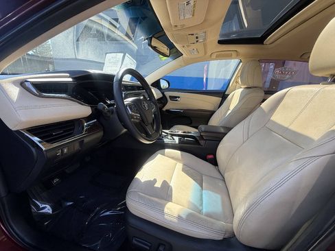 Used 2013 Toyota Avalon XLE Premium FWD image 8