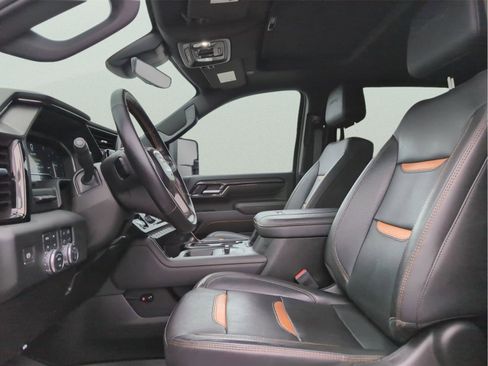 Used 2024 GMC Sierra 2500 AT4 w/ AT4 Premium Plus Package image 13