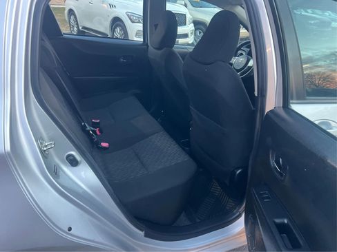 Used 2014 Toyota Yaris LE image 18