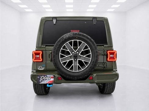 Used 2024 Jeep Wrangler High Altitude AWD/4WD image 10