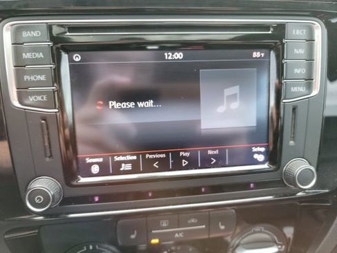 Used 2016 Volkswagen Jetta SEL image 13