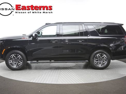 Used 2025 Chevrolet Suburban Z71 AWD/4WD image 63