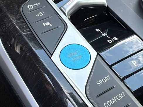 Used 2024 BMW i4 eDrive35 w/ Premium Package RWD image 25