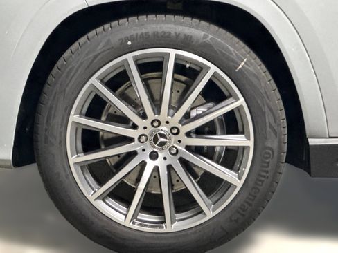 Certified 2025 Mercedes-Benz GLS 450 4MATIC image 11