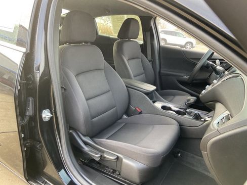 Used 2024 Chevrolet Malibu LT image 19