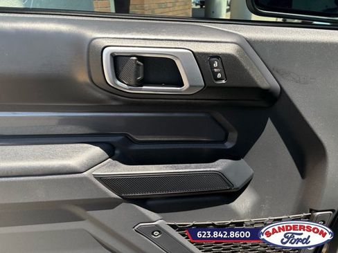 Used 2026 Ford Bronco Badlands AWD/4WD image 11