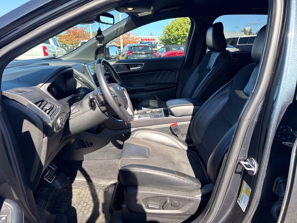Used 2022 Ford Edge ST AWD/4WD image 5