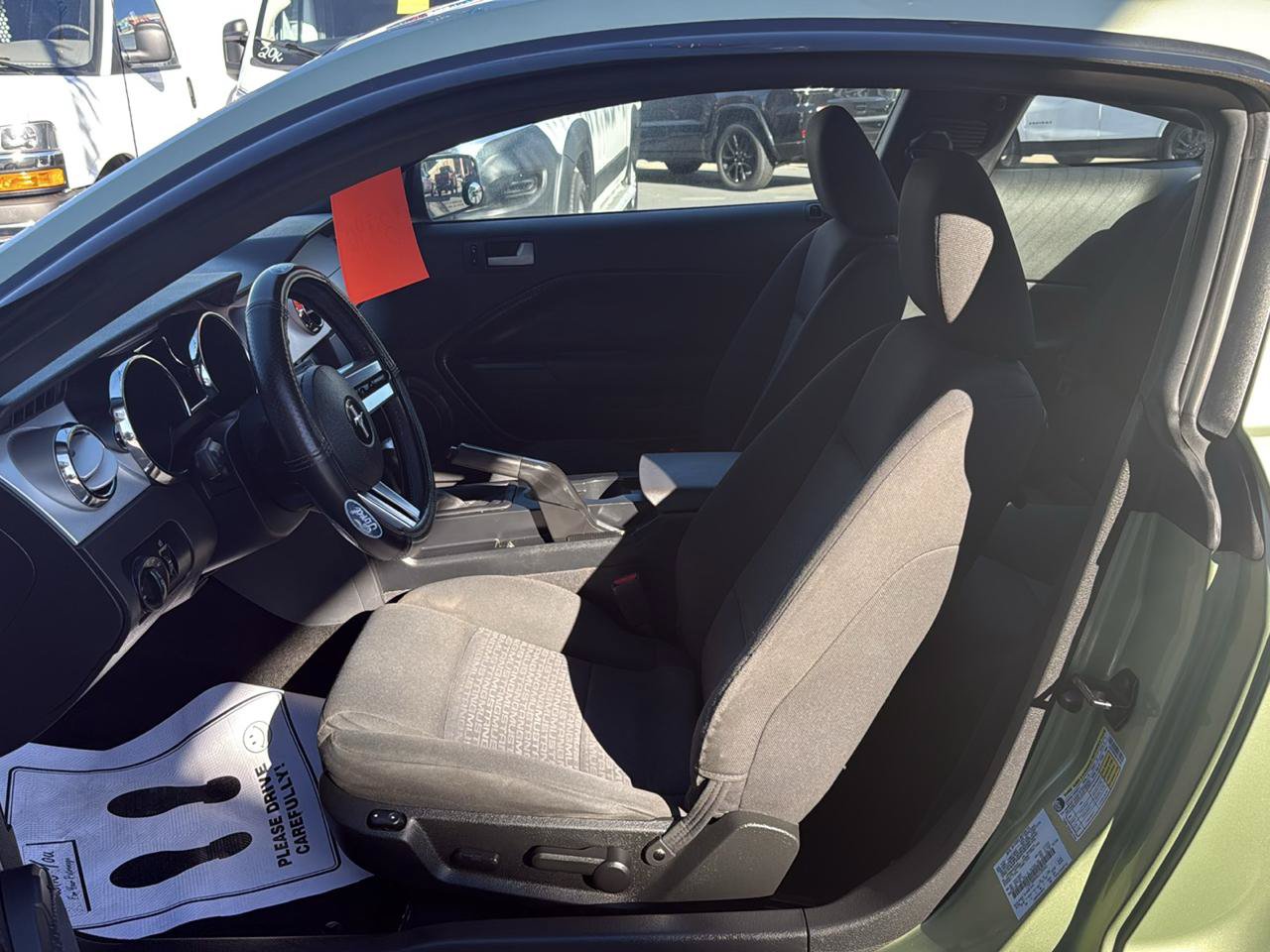 Used 2006 Ford Mustang Coupe RWD image 9