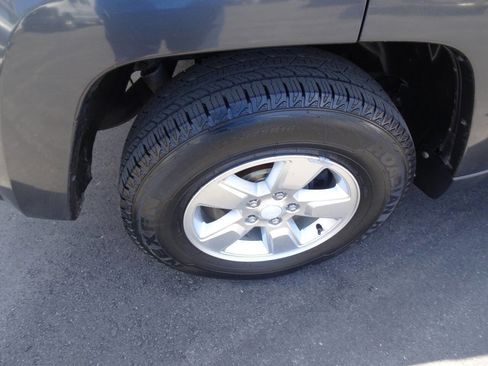 Used 2011 Jeep Liberty Sport image 18