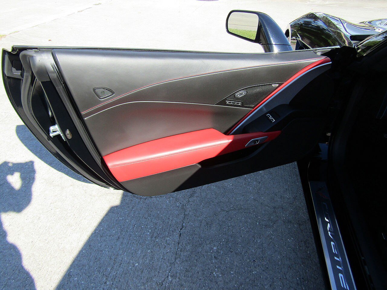 Used 2014 Chevrolet Corvette Stingray Coupe w/ 3LT Preferred Equipment Group RWD image 11