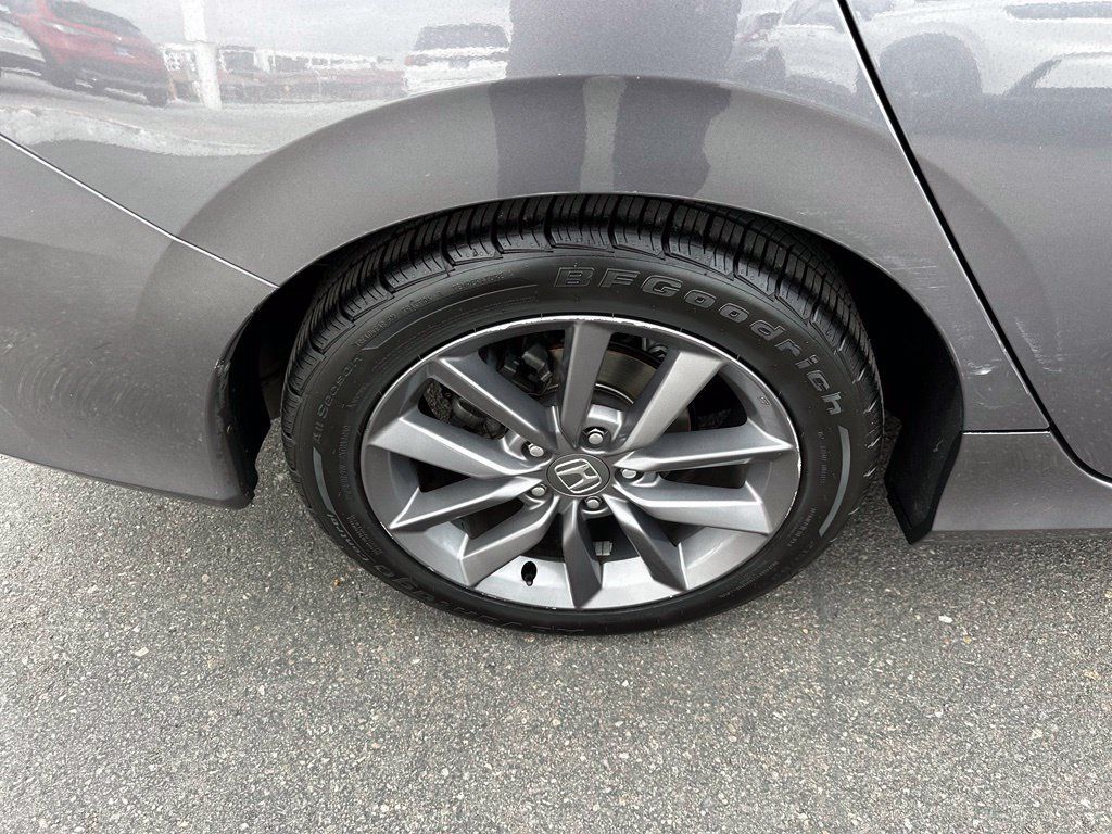 Used 2019 Honda Civic EX image 12
