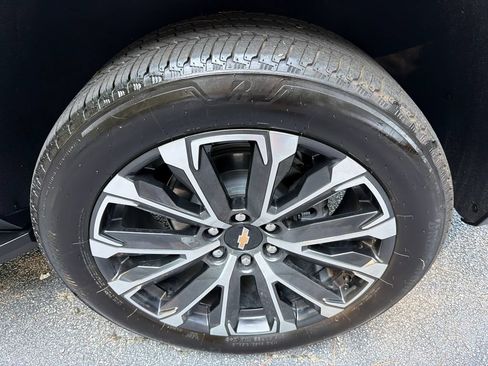 Used 2025 Chevrolet Tahoe High Country RWD image 20