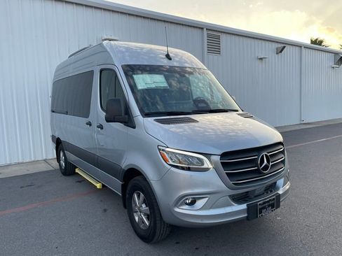 New 2025 Mercedes-Benz Sprinter 2500 image 1